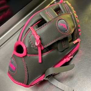 Franklin Sports 22703-9.5" Gray/Pink Mitt RHT